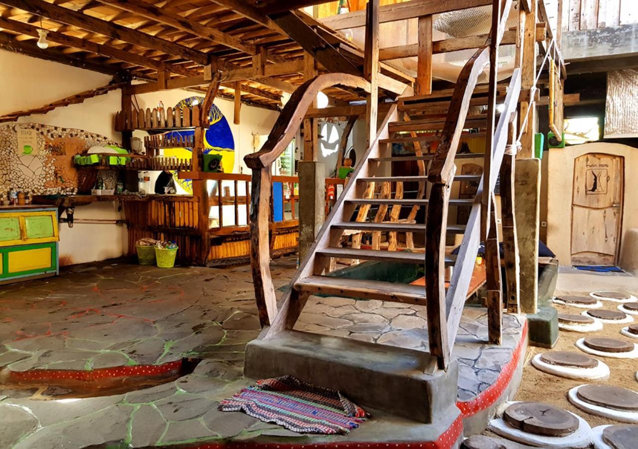 The Rabbit Tree Hostel Gili Meno Εξωτερικό φωτογραφία